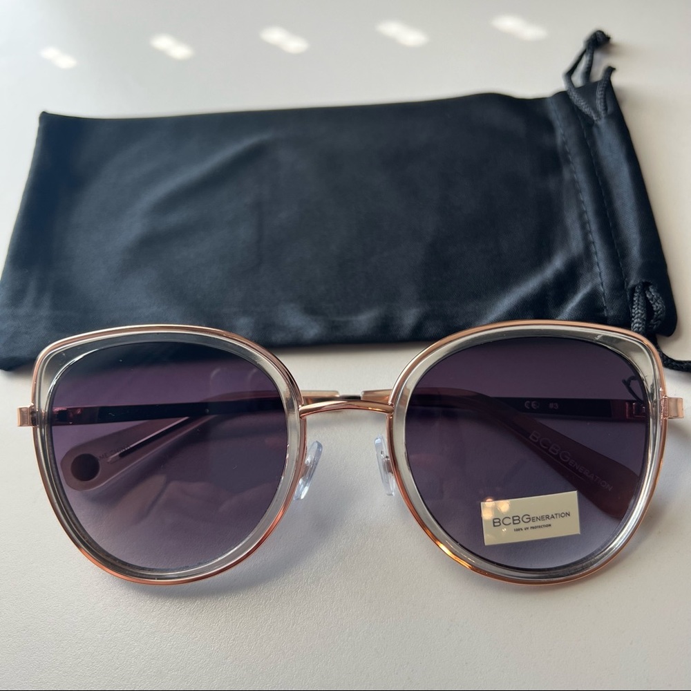 NWOT BCBGeneration BG3021 Sunglasses